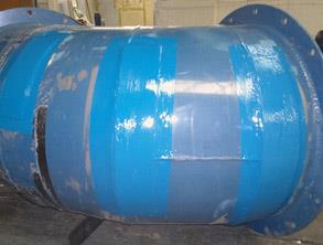 用贝尔佐纳 (Belzona) 1111(超级金属)将钢板粘接到孔上 用贝尔佐纳 (Belzona) 1111(超级金属)将钢板粘接到孔上