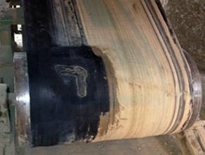 修复前撕裂的输送带 修复前撕裂的输送带